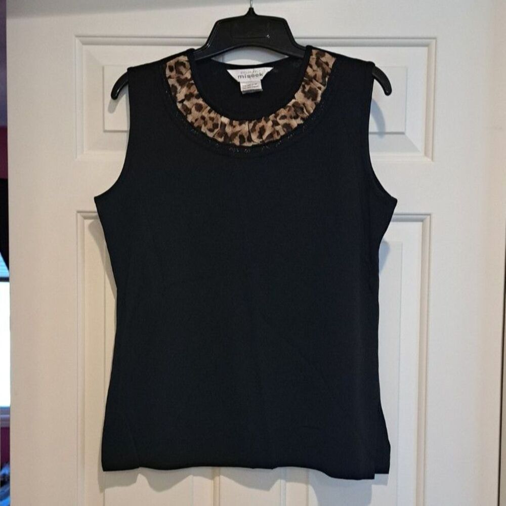 Misook Animal Print Neckline Knit Crepe Front Sleeveless Top Woman's Medium